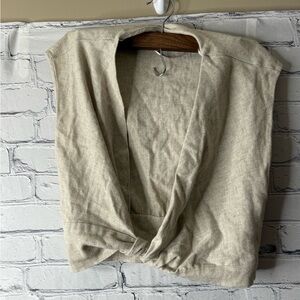 Zara Women’s Twist Front V-Neck crop top beige size small